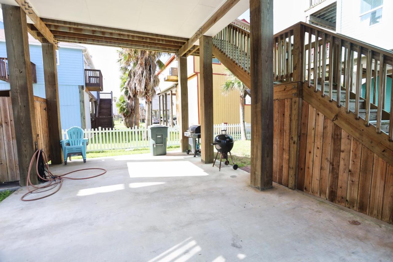 Yellow Beach Haven, Decks, Views, Mere Steps To Sand Galveston Buitenkant foto