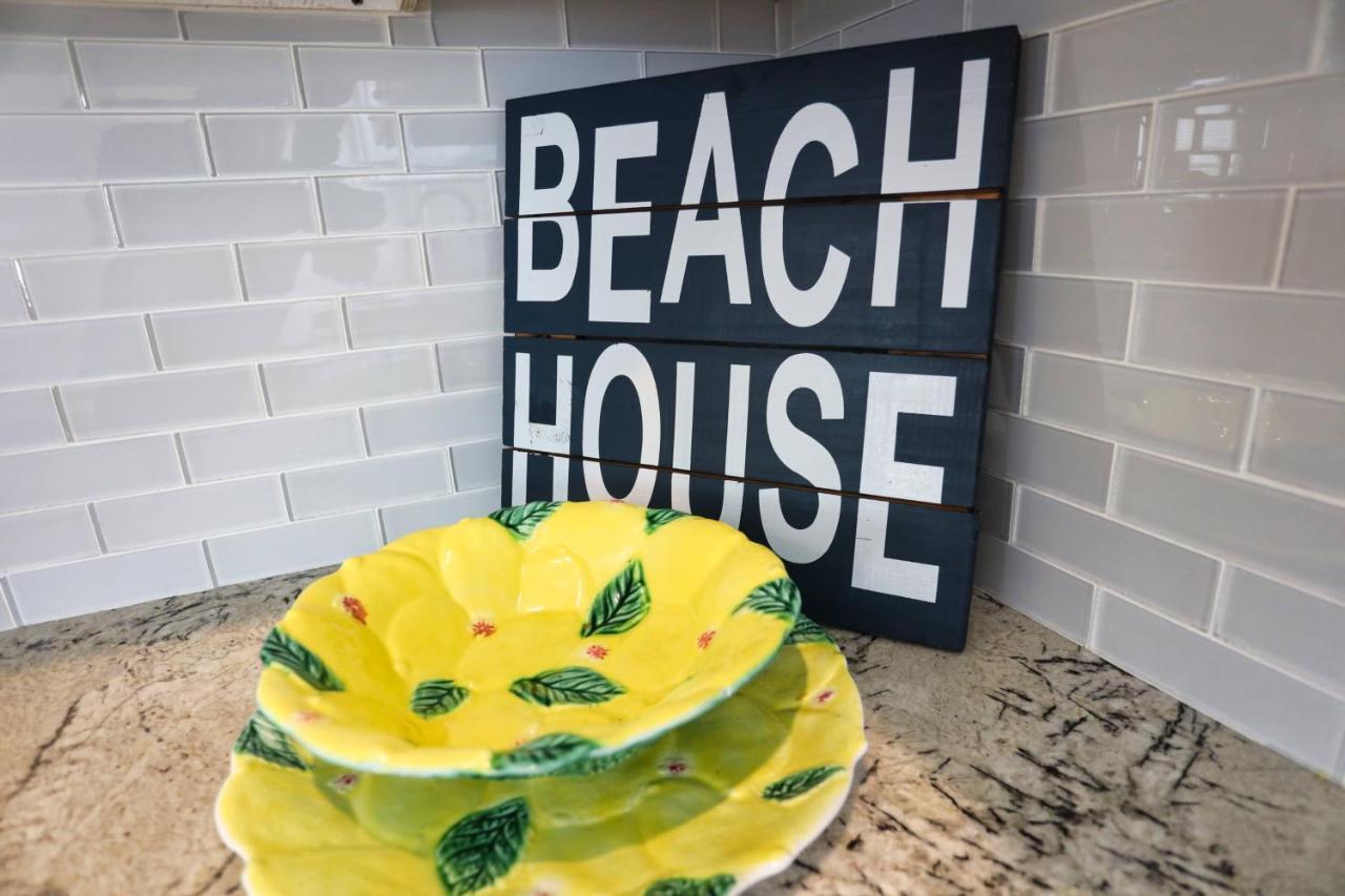 Yellow Beach Haven, Decks, Views, Mere Steps To Sand Galveston Buitenkant foto